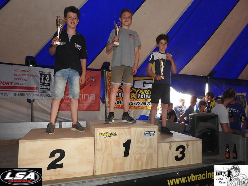 podium zon (12)-Bertem